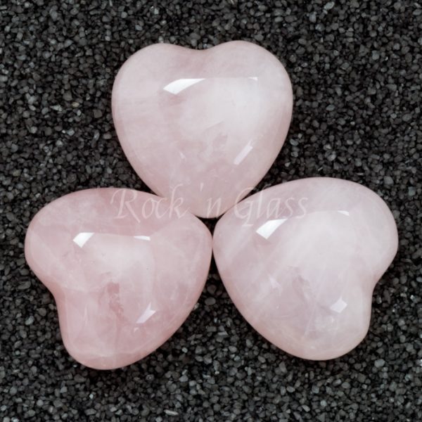 rose quartz heart healing crystal 700x700