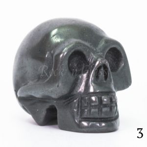 hematite skull carving healing crystals right3 700x700