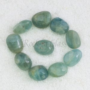 aquamarine tumbled stone healing crystal 700x700