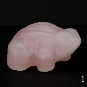 rose quartz frog totem animal carving right1 700x700