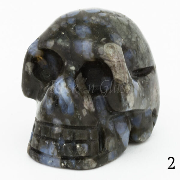 lianite skull carving healing crystals left2 700x700