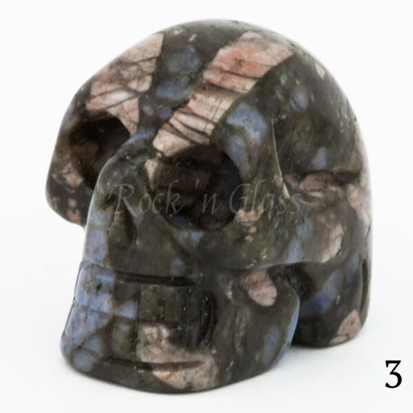 lianite skull carving healing crystals left3 700x700