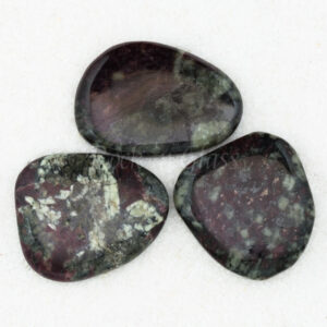 eudialyte palm stone healing gemstone crystal 700x700