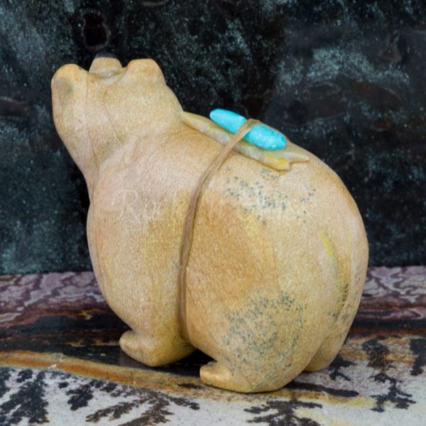 bear dolomite turquoise zuni fetish carving freddy leekya back 700x700