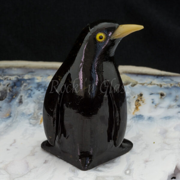 penguin rhodochrosite black onyx spirit animal totem carving healing crystal backr 1000x1000