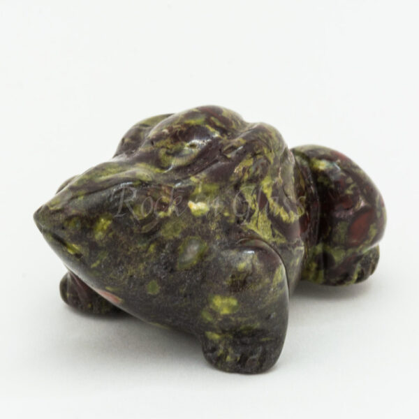 frog dragon blood spirit totem gemstone animal left 1000x1000